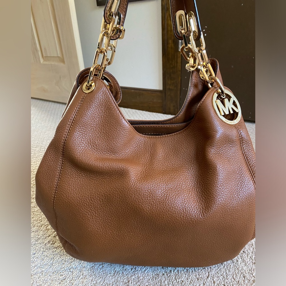Michael kors chain hobo bag